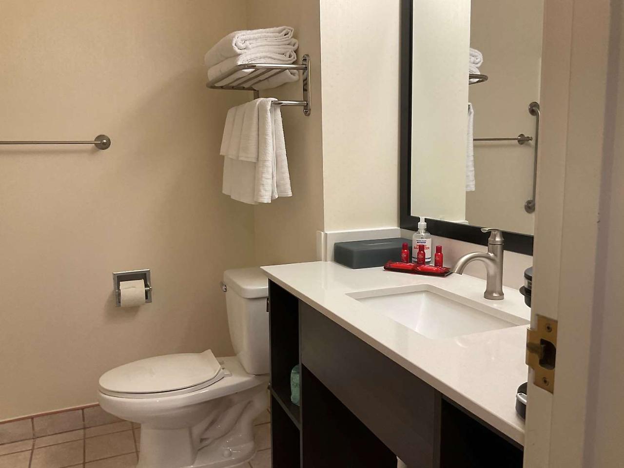 Surestay Plus Hotel By Best Western Seatac Airport Экстерьер фото
